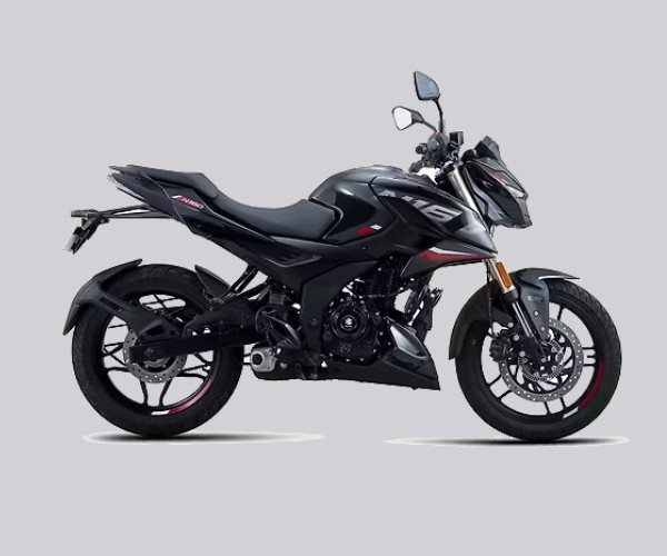 Bajaj Pulsar N160: A Perfect Balance of Power, Mileage, and Comfort